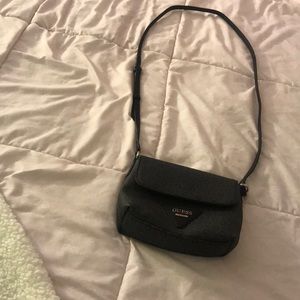 Guess Crossbody